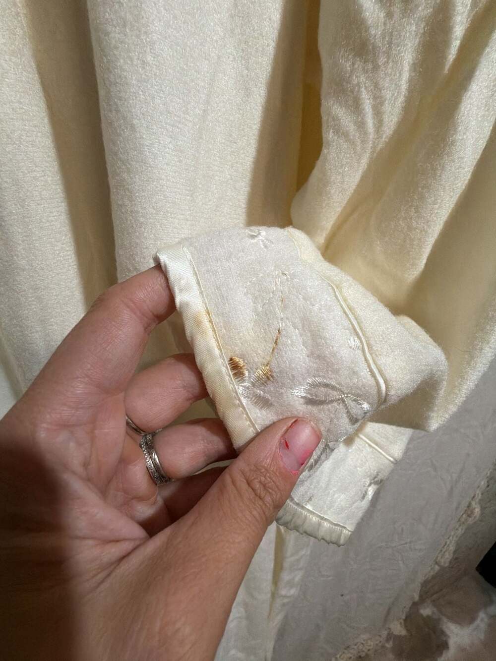 Vintage Basic Editions Intimates Plus Cream Quilted Embroidered Zip-Front Robe N - Picture 11 of 11